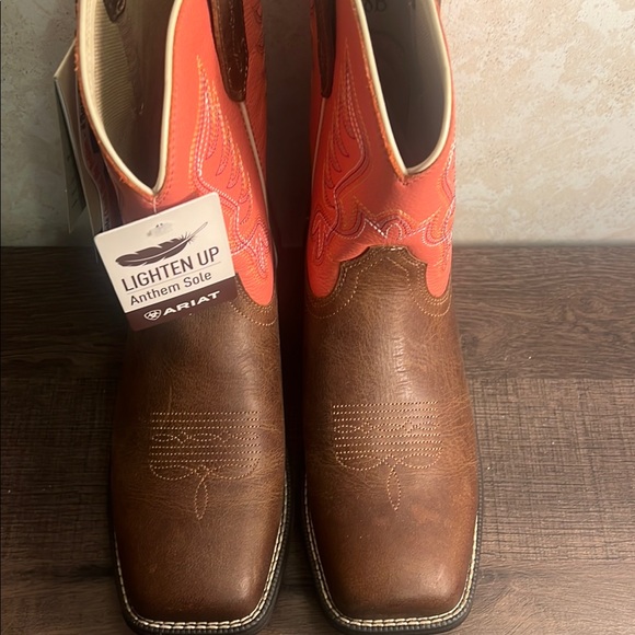 Ariat Women's Heeled Boots - Coral & Brown Cowgirl Boots - Picture 3 of 9